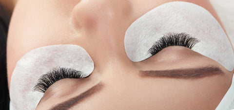 How Does Humidity Affect Lash Extensions?